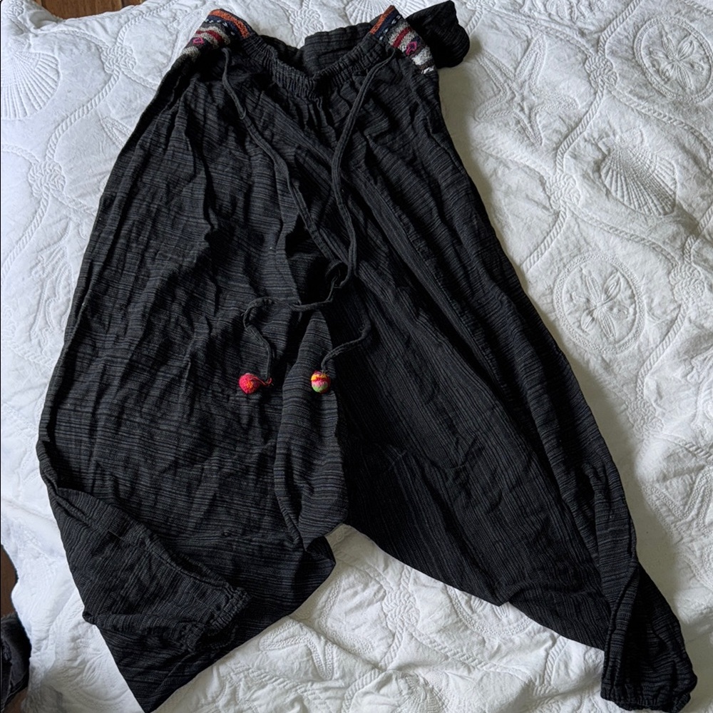 NWOT Men's Black Harem Pants